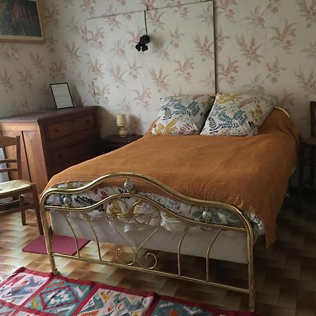 Bed and Breakfast Chez Christian LʼIsle-en-Dodon Esterno foto